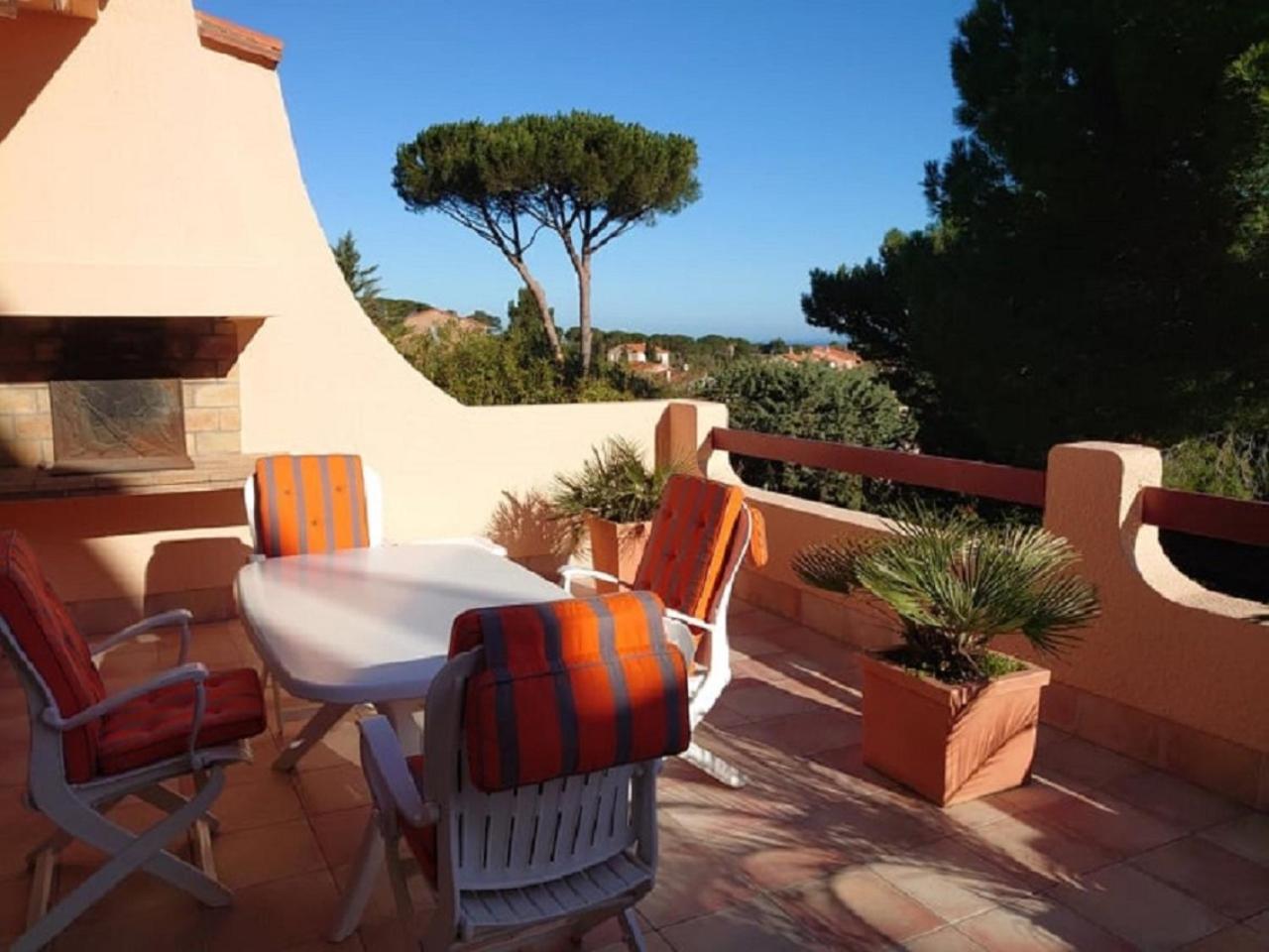 6Amb38 Villa Avec Terrasse Dans Residence Avec Piscine Commune 科利尤尔 外观 照片